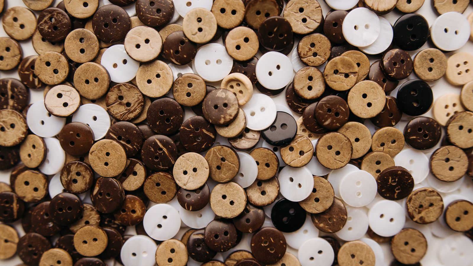 How to Make Resin Art: visual reference for prepare the workspace